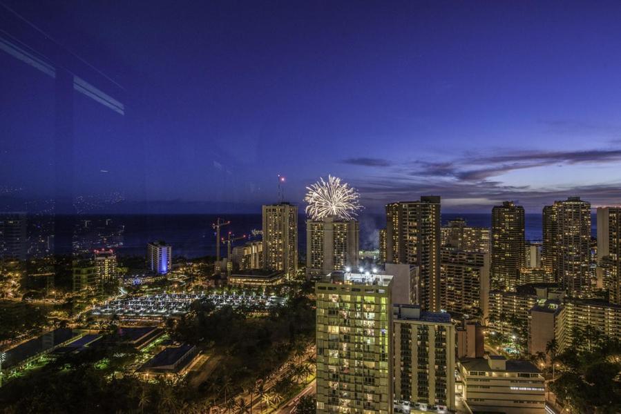 Ferienwohnung Hawaiian Monarch Penthouse 401 By Hawaii Ocean Club Honolulu Exterior foto