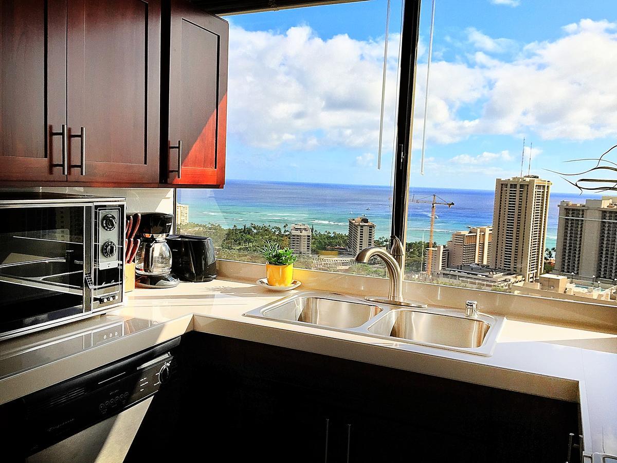 Ferienwohnung Hawaiian Monarch Penthouse 401 By Hawaii Ocean Club Honolulu Exterior foto